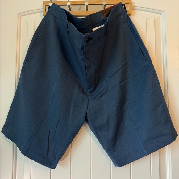 Walter Hagan Shorts size 36 NWT - Picture 1 of 3